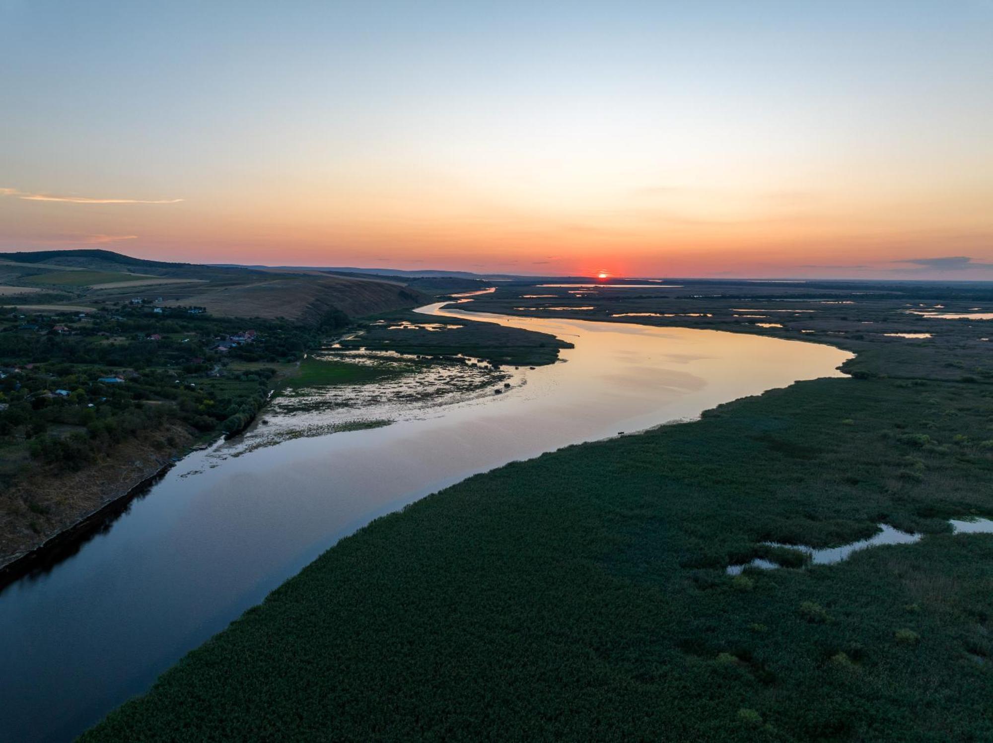 Laguna Nuferilor Habitat Somova ภายนอก รูปภาพ