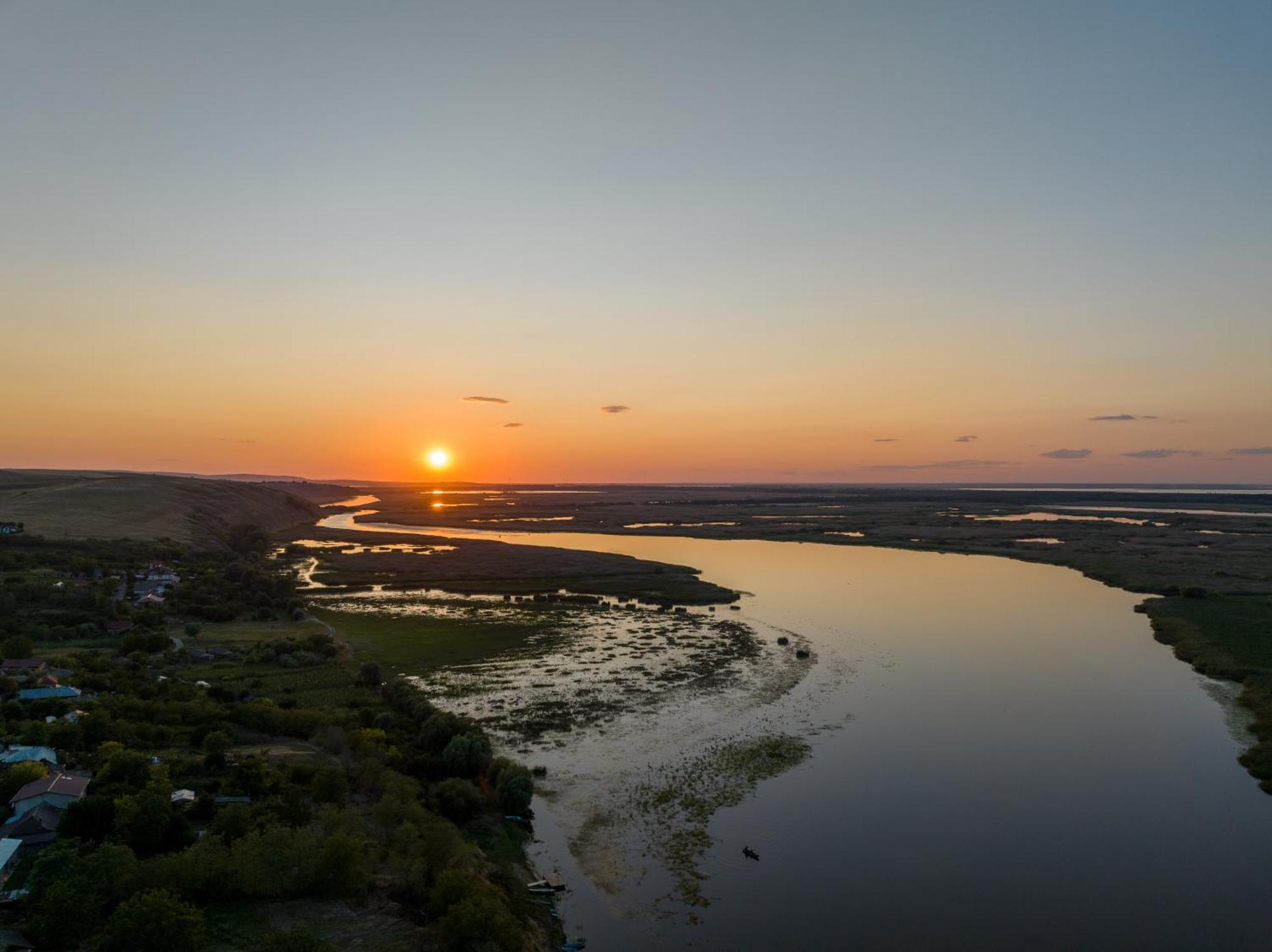Laguna Nuferilor Habitat Somova ภายนอก รูปภาพ