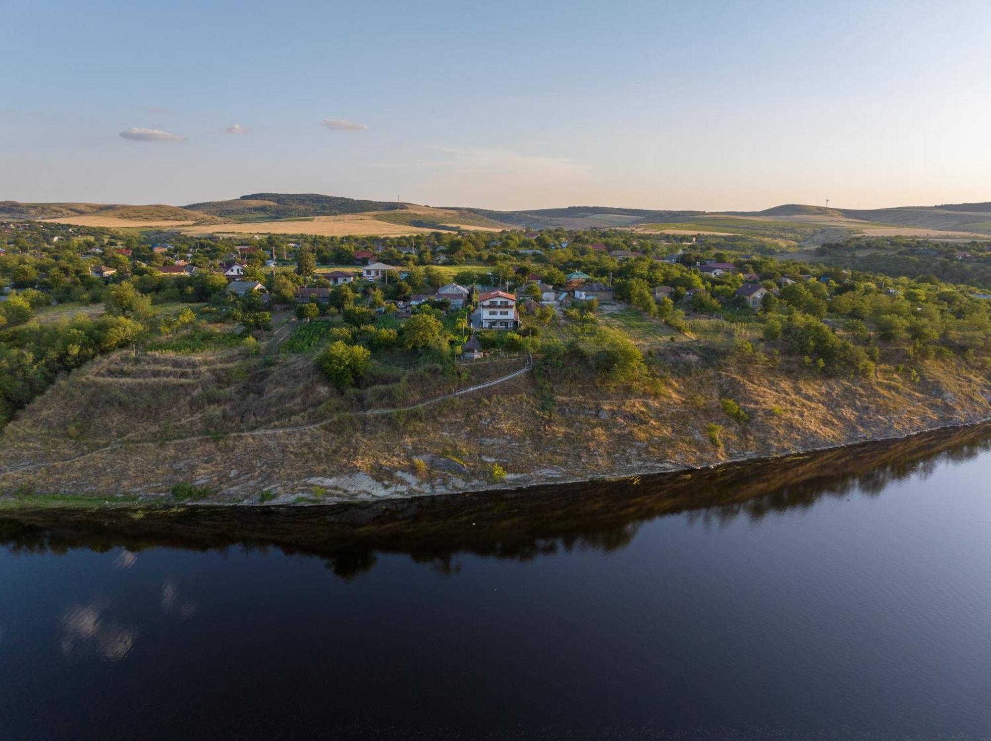 Laguna Nuferilor Habitat Somova ภายนอก รูปภาพ