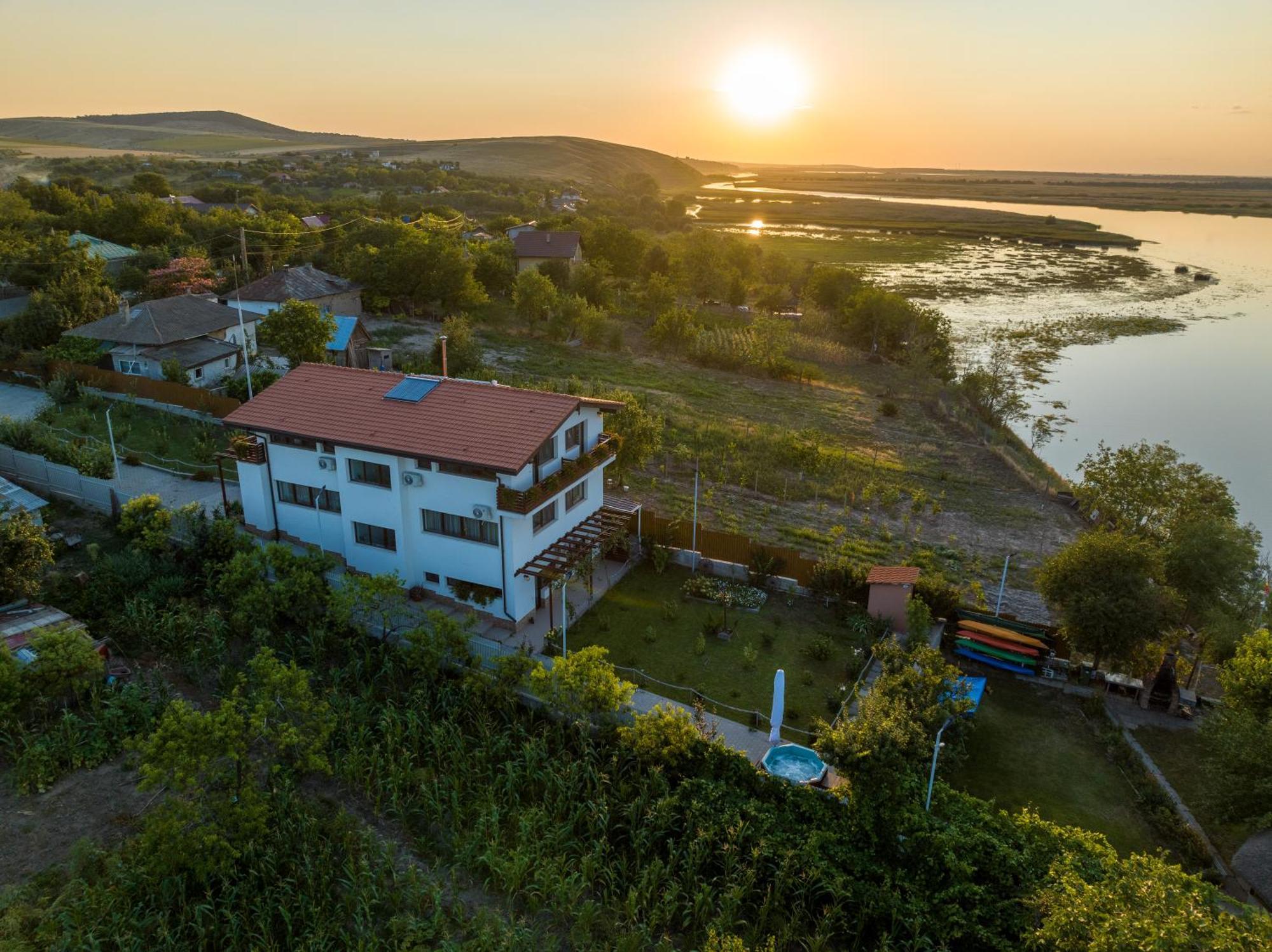 Laguna Nuferilor Habitat Somova ภายนอก รูปภาพ